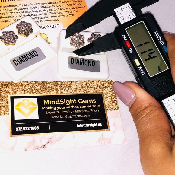 10k yellow gold vermeil REAL diamond earring, huge sale, unbeatable prices, GIFT - Picture 3 of 6